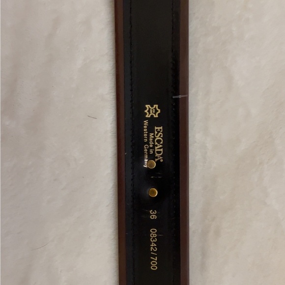 Vintage ESCADA belt - Picture 2 of 2
